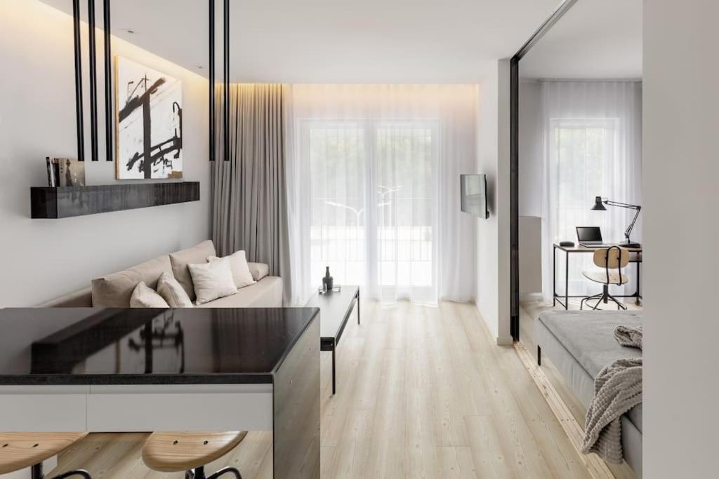 Deluxe Apartment In City Center, Steam Park Cracovia Esterno foto